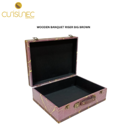 CUI WDN BANQUET RISER BIG BROWN CHI